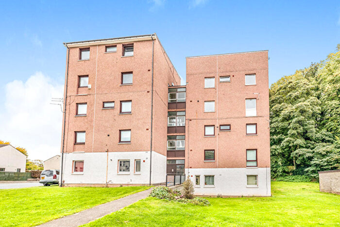 2 Bedroom Maisonette To Rent In Anton Drive, Broughty Ferry, Dundee, Angus, DD5