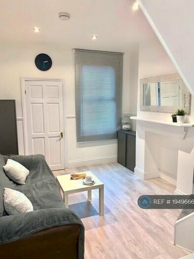 3 Bedroom Terraced House To Rent In Gleave Road, Birmingham, B29