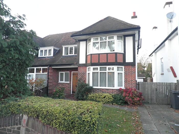 3 Bedroom Property To Rent In Blakes Lane, New Malden, KT3