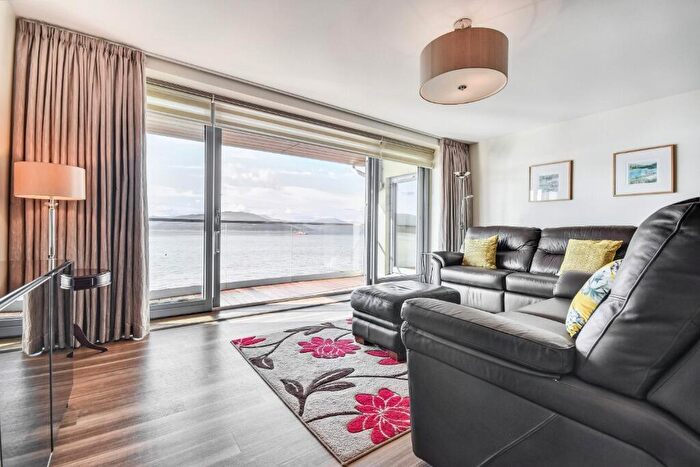 2 Bedroom Flat To Rent In The Gantocks Development, PA19
