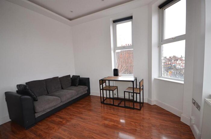 1 Bedroom House To Rent In Park Parade, London, NW10