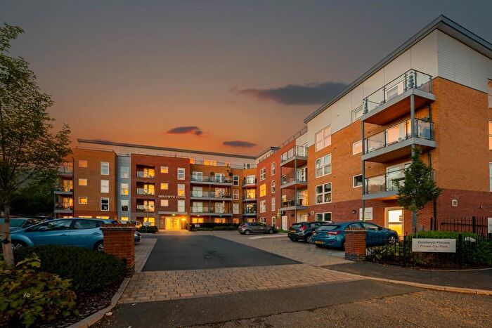 2 Bedroom Flat For Sale In Studio Way, Borehamwood, WD6