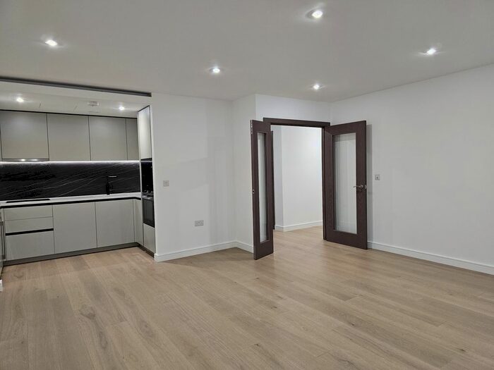 2 Bedroom Flat To Rent In Tierney Lane, London, W6
