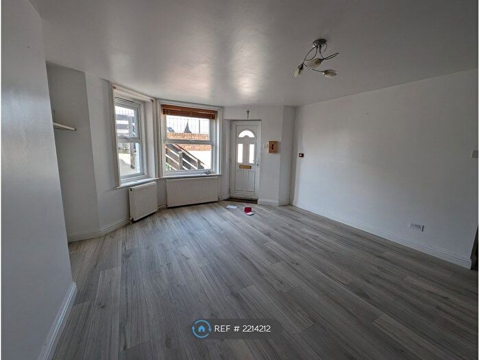 2 Bedroom Flat To Rent In Canterbury Road, Margate, CT9