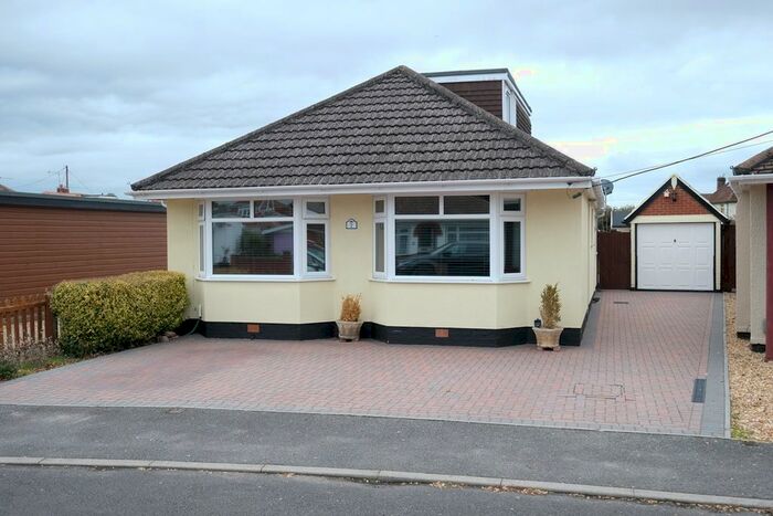 3 Bedroom Bungalow To Rent In Warwick Road, Totton, SO40