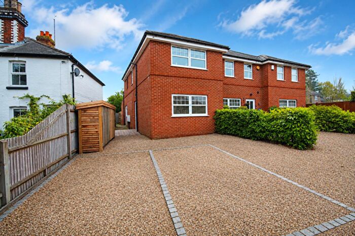 1 Bedroom Maisonette To Rent In Little Bookham Street, Little Bookham, KT23