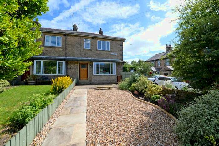 2 Bedroom House To Rent In Sunny Royd Bradley, BD20