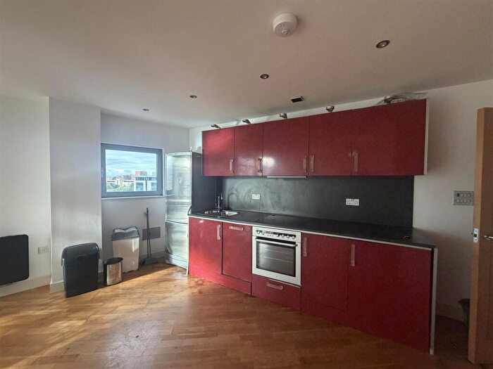 2 Bedroom Apartment To Rent In Altolusso, Bute Terrace, Th Floor (Ref.), CF10