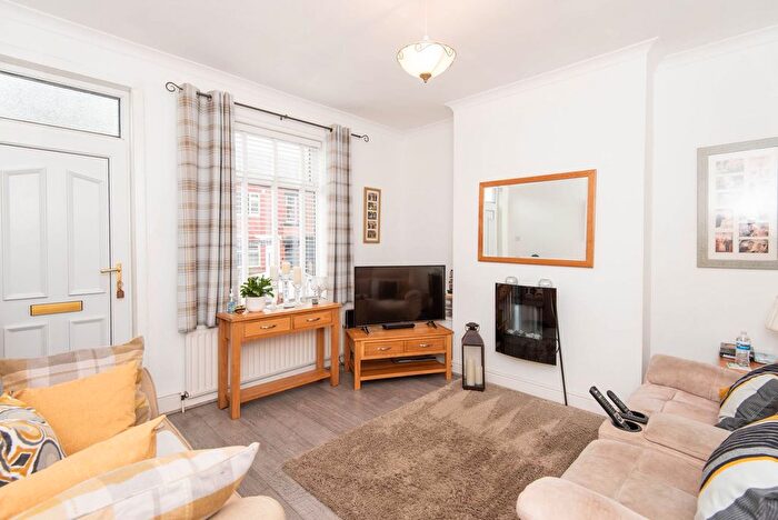 2 Bedroom Terraced House For Sale In Eyre Street East, Chesterfield, S41