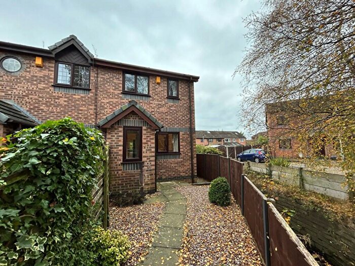 2 Bedroom Mews To Rent In Mosslands, Leyland, PR25