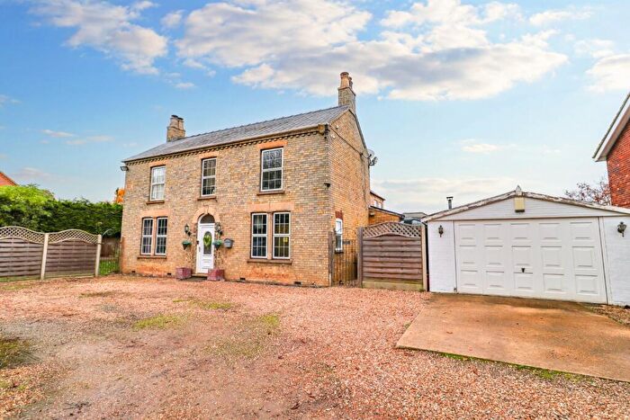 5 Bedroom Detached House For Sale In Chalk Road, Wisbech, PE14
