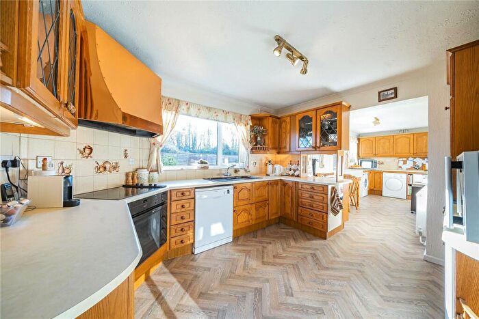 4 Bedroom Detached House For Sale In Okebourne Park, Liden, Swindon, SN3