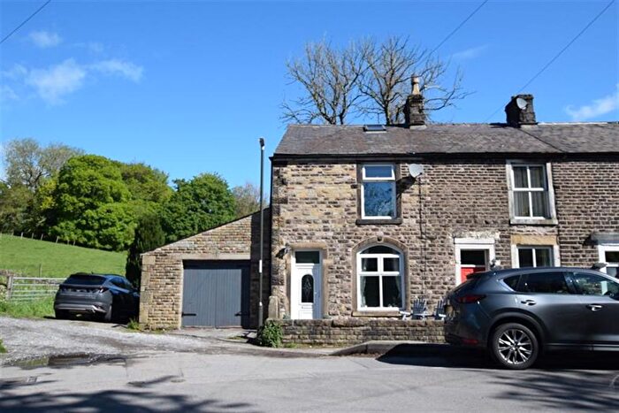 2 Bedroom End Terrace House To Rent In Brierley Green, Buxworth, High Peak, SK23