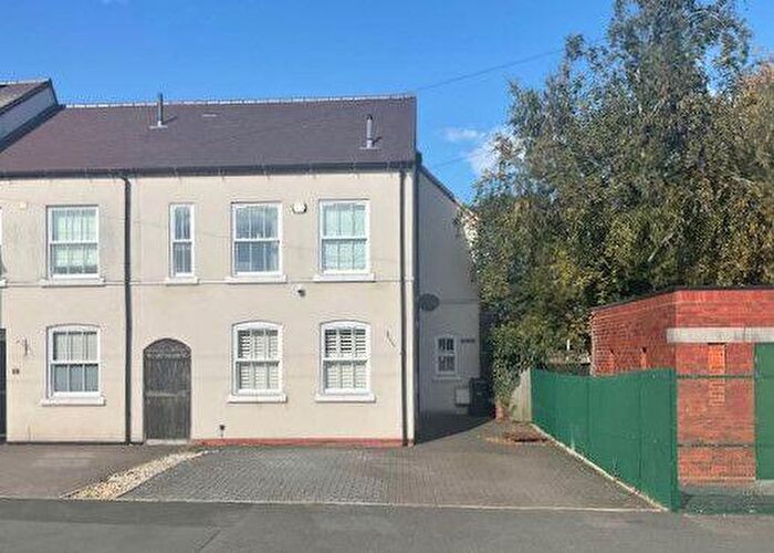 3 Bedroom Semi-Detached House For Sale In Greyhound Lane, Norton Stourbridge, West Midlands, DY8