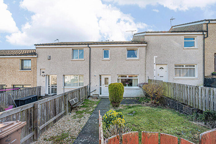 3 Bedroom Semi-Detached Villa For Sale In Redcraigs, Kirkcaldy, KY2