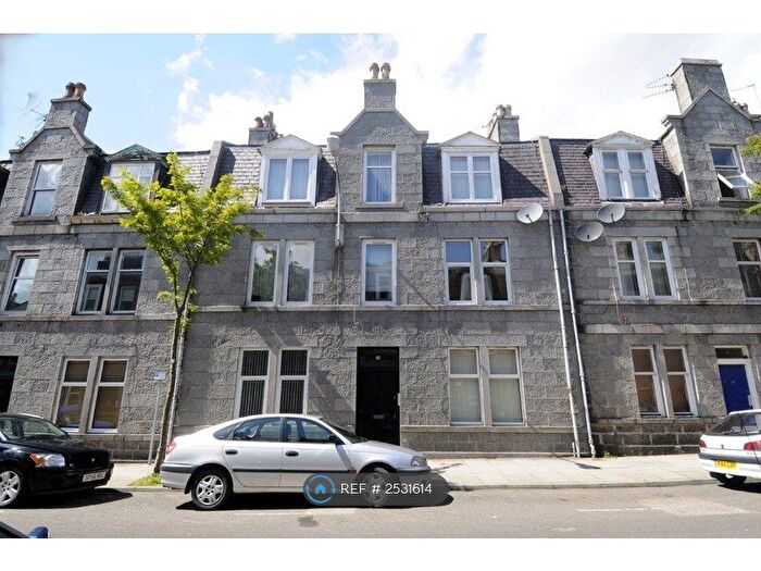 2 Bedroom Flat To Rent In Wallfield Crescent, Aberdeen, AB25