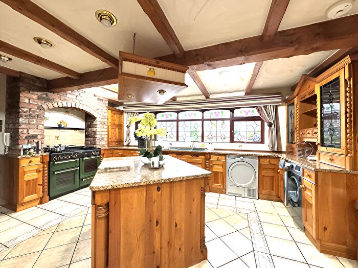5 Bedroom Detached House For Sale In Paddock Lane, St Michaels, Preston, PR3