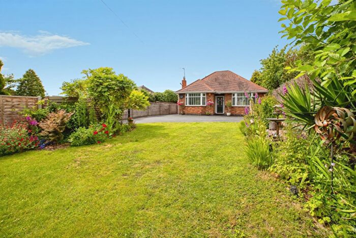 4 Bedroom Detached Bungalow For Sale In Derby Road, Heanor, DE75