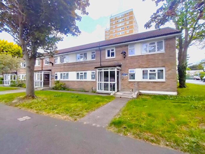 1 Bedroom Flat To Rent In Nightingale Road, Wood Green, N22