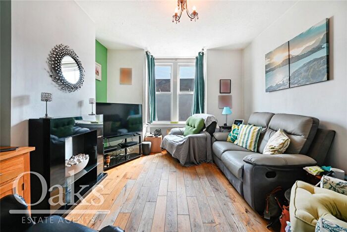 3 Bedroom Terraced House For Sale In Woodside Avenue, South Norwood, SE25
