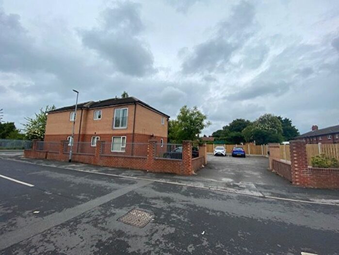 2 Bedroom Flat To Rent In Throstle Street, Leeds, LS10