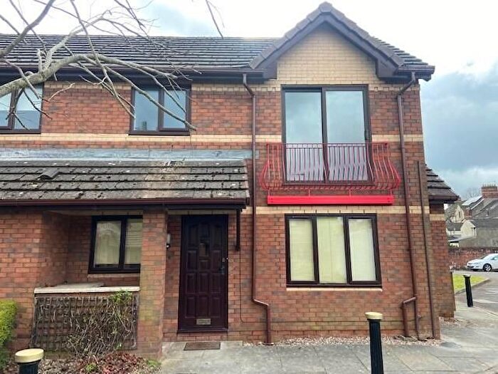 2 Bedroom Flat To Rent In Severn Grove, Cardiff, CF11