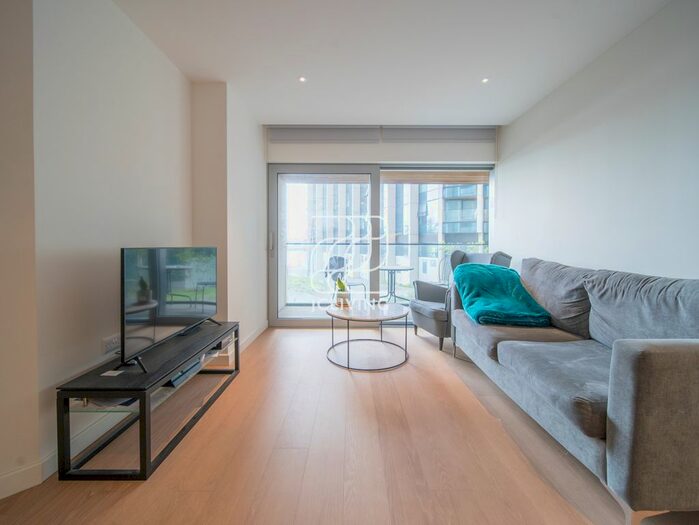 2 Bedroom Flat To Rent In Cutter Lane, London, SE10