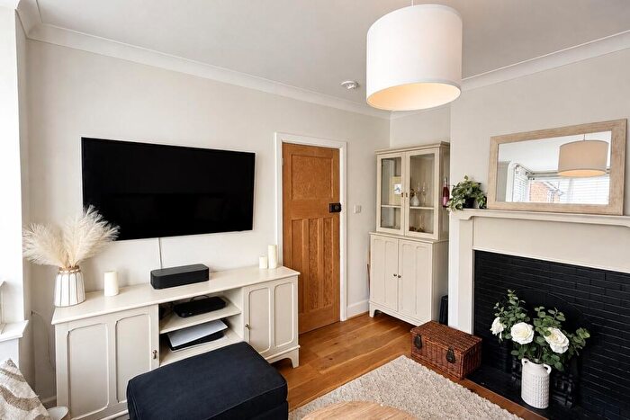 3 Bedroom Semi-Detached House For Sale In Kings Road West, Swanage, Dorset, BH19 - Photo 10
