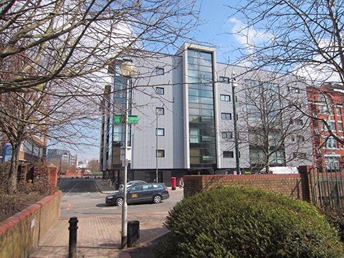 2 Bedroom Apartment To Rent In Hamilton House, Pall Mall, Liverpool, Merseyside, L3