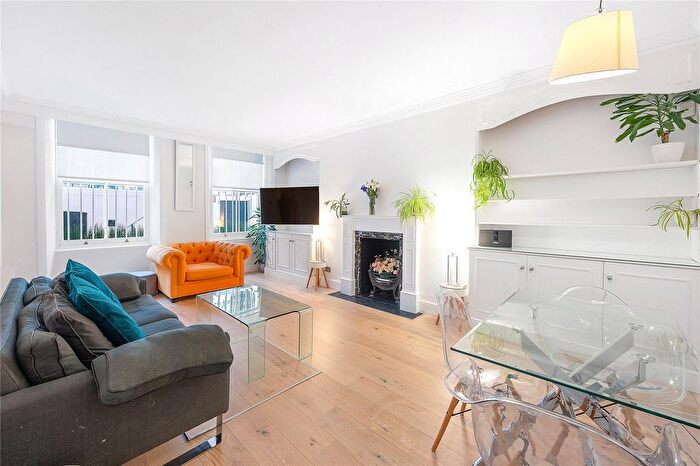 2 Bedroom Flat To Rent In Nevern Square, London, SW5
