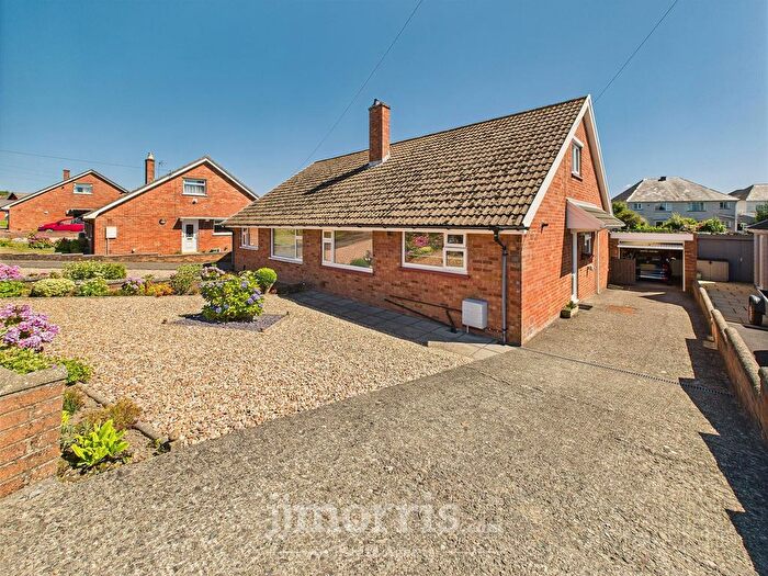 2 Bedroom Semi-Detached Bungalow For Sale In Y Rhos, Cardigan, SA43