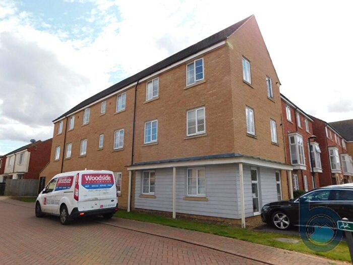 2 Bedroom Flat To Rent In Molyneux Square, Peterborough, Cambridgeshire, PE7