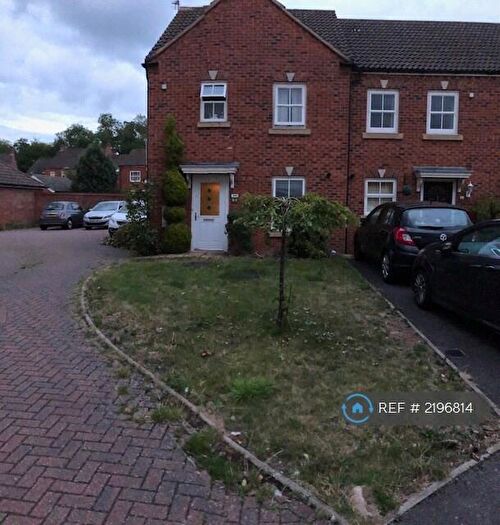 3 Bedroom Semi-Detached House To Rent In Victoria Gardens, Wokingham, RG40