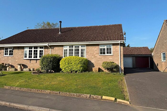 3 Bedroom House For Sale In Yarnbarton, Templecombe, Somerset, BA8