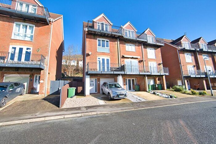 4 Bedroom End Of Terrace House For Sale In Battery Point, Hythe, Kent, CT21