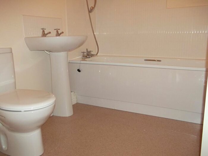 2 Bedroom Apartment To Rent In Grange Court, Wombwell, S73