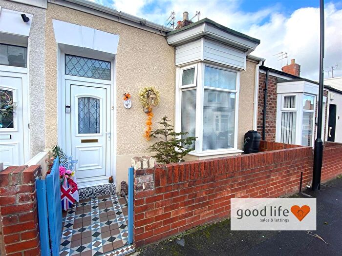 2 Bedroom Terraced House For Sale In Stratfield Street, Pallion, Sunderland, SR4