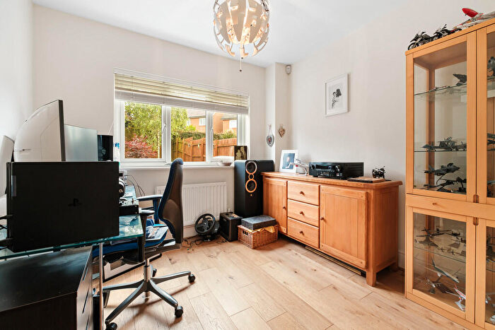 4 Bedroom Detached House For Sale In Clos Goch, Pentyrch, Cardiff, CF15 - Photo 9