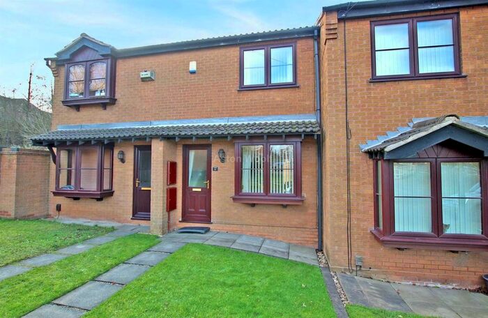 2 Bedroom Town House To Rent In Ellesmere Close, Arnold, Nottingham, NG5