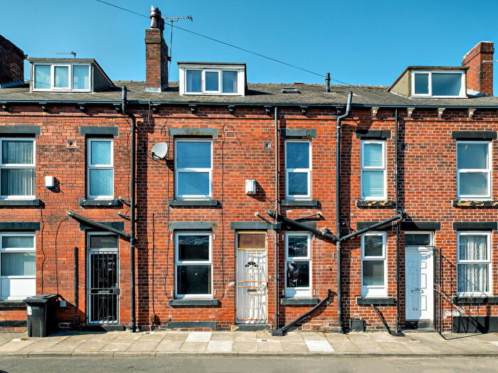 2 Bedroom Terraced House To Rent In Kepler Terrace, Leeds, LS8