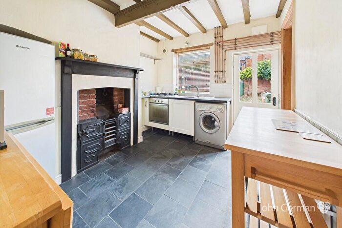 1 Bedroom Terraced House For Sale In Albert Street, Loughborough, LE11