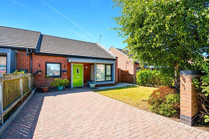2 Bedroom Bungalow For Sale In Faversham Way, Birkenhead, CH42