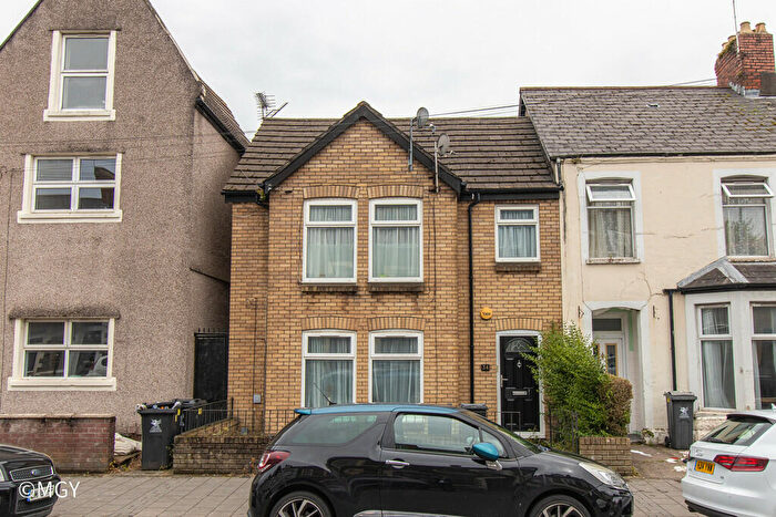 2 Bedroom Flat To Rent In Salisbury Road, Cathays, Cardiff, CF24