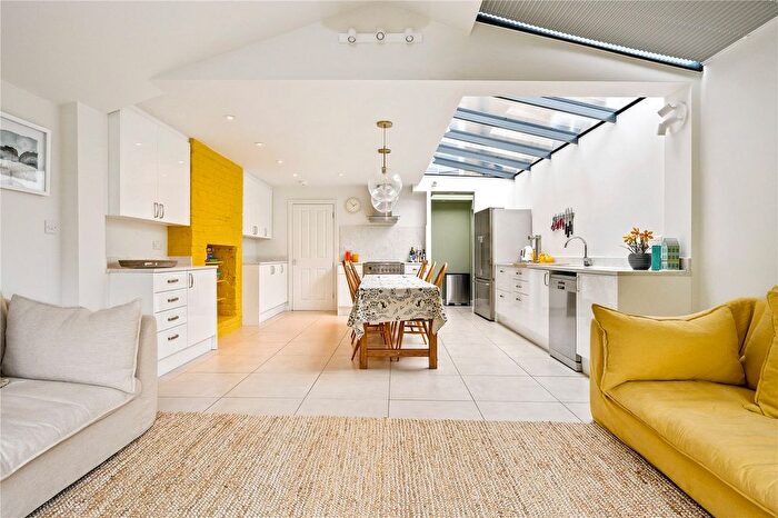 5 Bedroom Terraced House To Rent In Highbury Hill, London, N5