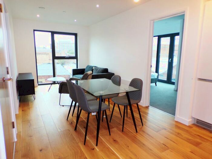 2 Bedroom Flat To Rent In Axium, Windmill Street, Birmingham, B1