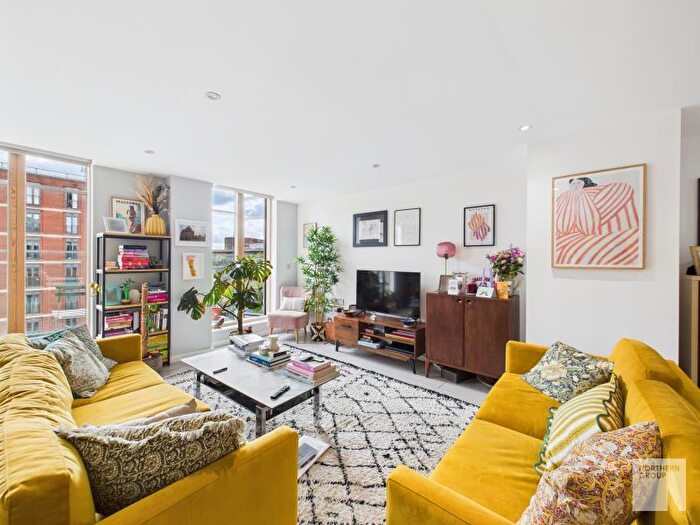 3 Bedroom Apartment To Rent In Apt . :: Ice Plant, M4