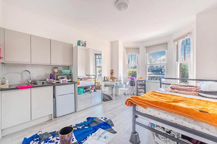 6 Bedroom Terraced House For Sale In South Hill Avenue, Harrow, HA2