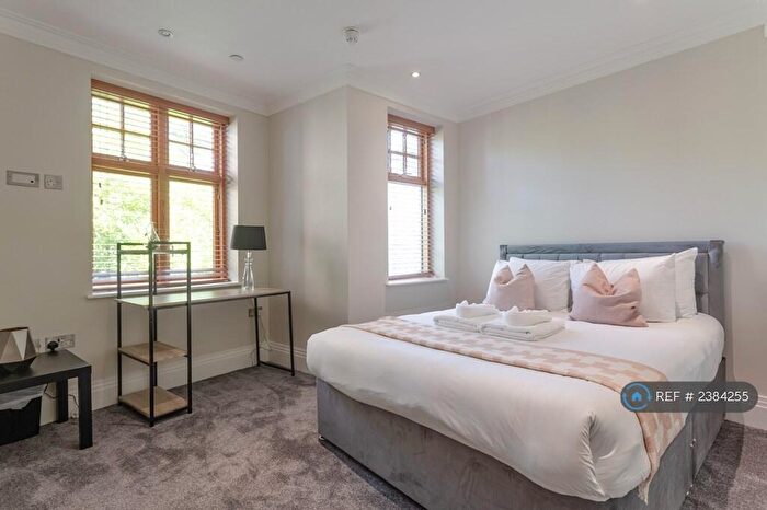 5 Bedroom Detached House To Rent In Tenterden Grove, London, NW4