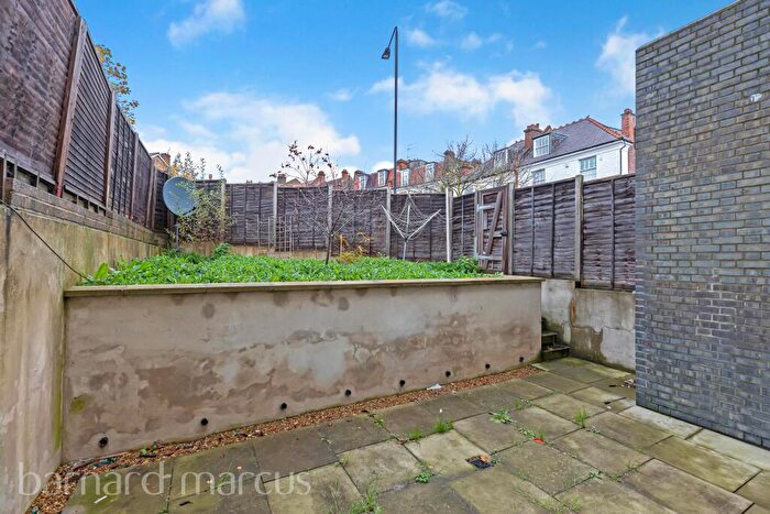 3 Bedroom Duplex To Rent In Mill Lane, West Hampstead, NW6
