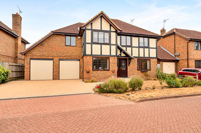 4 Bedroom Detached House For Sale In Shorland Oaks, Bracknell, Berkshire, RG42